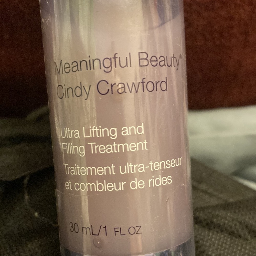 Meaningful Beauty Cindy Crawford Ultra Lifting and filling treatment - Picture 2 of 4